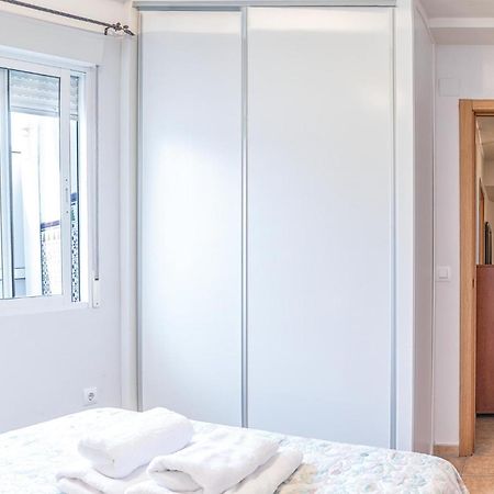 Beautiful Apartment In Cordoba With Kitchenette Exterior foto